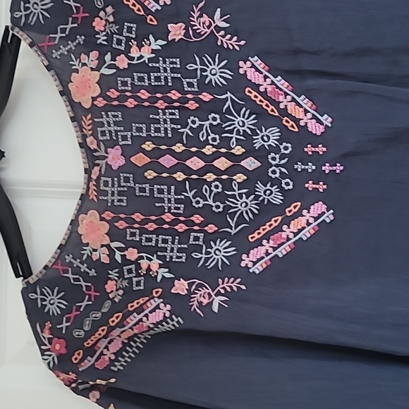 Johnny Was Vanna Embroidered Blouse - Picture 6 of 12